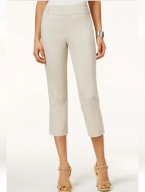 JM Collection - Solid Stud Embellished High Rise Stonewall color Capris Size XL